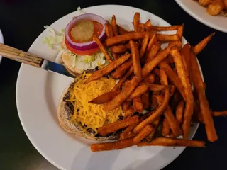 Rivershack Tavern