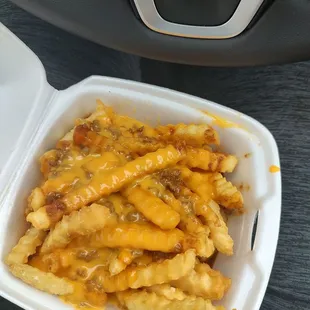 Chili cheese fries