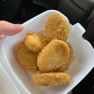 Chicken nuggets (very similar to McDonald&apos;s)