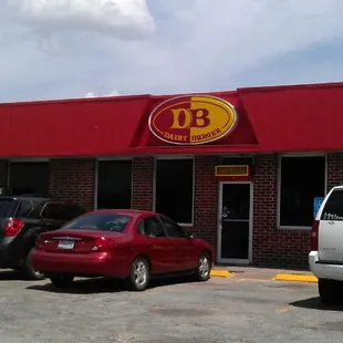 the outside of the restaurant