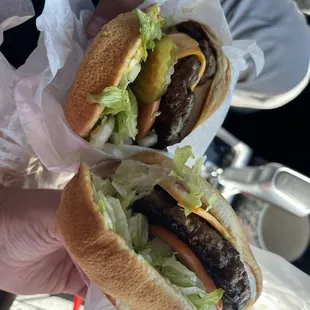 Cheeseburger in paradise!