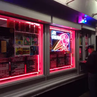 Order window on the right.