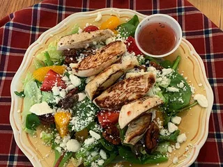 “Bistro B” in the Square