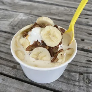 Turtle sundae w/banana