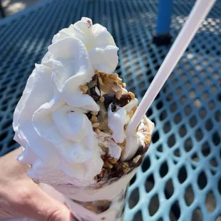 Peanut butter cup custard dessert