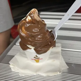 Swirl cup with double Nutella