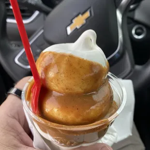 Peanut butter sundae