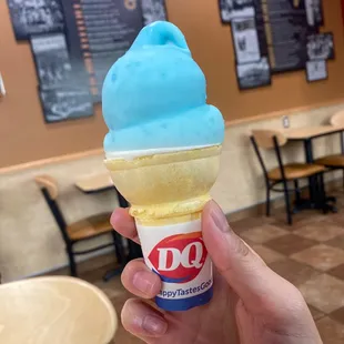 cotton candy dipped cone