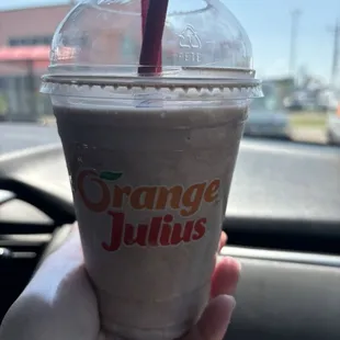 Medium chocolate shake, very smooth. Not too thick and not too thin and they give you a spoon and a straw to enjoy it with.