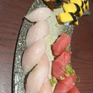 N5. 2 Piece Yellowtail Nigiri