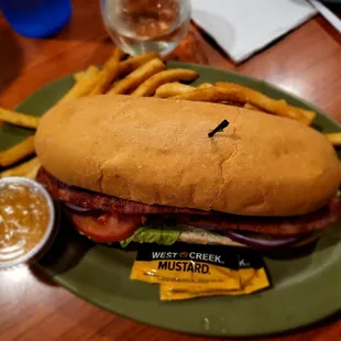 Alligator Po Boy