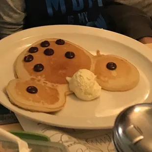 Kids chocolate chip pancakes!