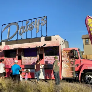 03.23.22 "WestPark Wednesday" food truck at the Nela Luken Park in Roseville
