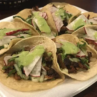 Come in and get some delicious tacos!!
