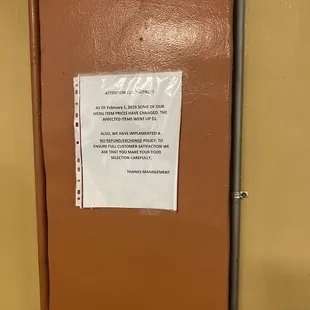 Sign regarding refunds!