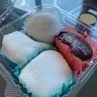 Strawberry white bean, chocolate banana, melon, mango