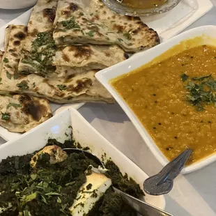 Saag paneer  Yellow Tadka (Dal Tadka) Cauliflower Onion Kulcha