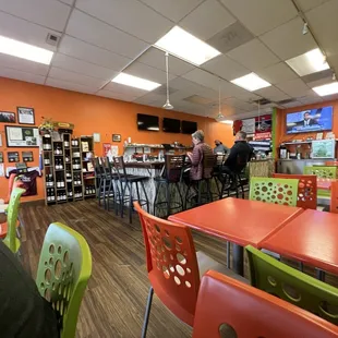 the interior of a fast food restaurant