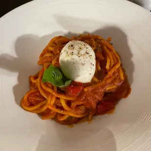 Spaghetti with burrata