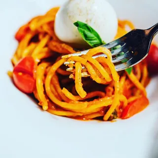 Pomodoro e Burrata