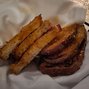 Garlic assorted bread