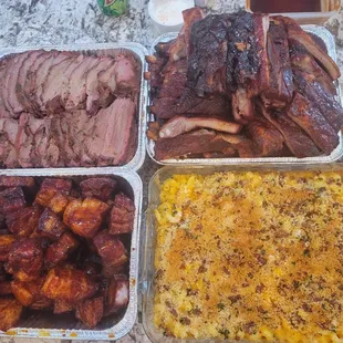 Tri-tip, ribs, pork belly, adg mac n chz catering