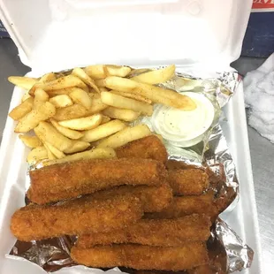 Chicken Finger Dinner (8 pc CK finger, F.F., and ranch)