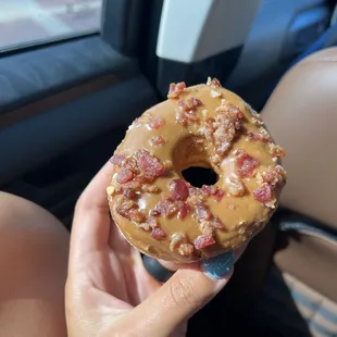 THIS WAS THE BEST MAPLE BACON DONUT IVE EVER EATEN