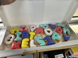 Dale's Donuts No 10