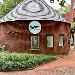 The front of the restaurant.