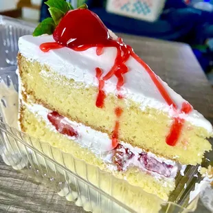 Strawberry tres leches cake - DELICIOSO