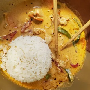 Massaman dished up at home