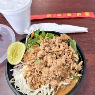 Mee aka Tee. Soooo good! Off menu item but just killer! Just stopped in for lunch, ordered a 2nd to bring home to my wife.