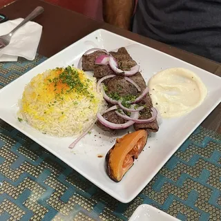 Chenjeh Kabob (Beef Souvalki)