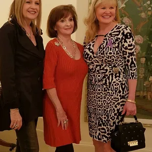 Chocolate tasting stations for elegant evenings . . .