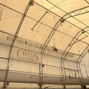 Flying trapeze