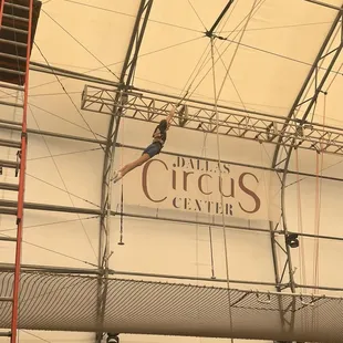 Flying trapeze class