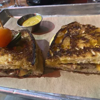 Bacon Jalapeo Popper Grilled Cheese