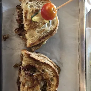 Brie & Bacon Grilled Cheese