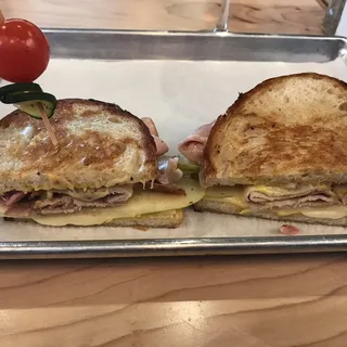 Cubanesque