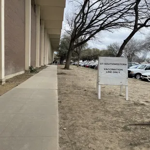 Walking in to Dallas Market Hall from the parking lot.