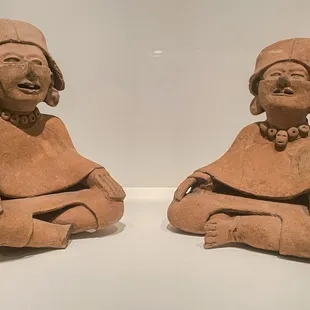 More extraordinary pre-Columbian pieces