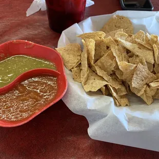 Free chips &amp; salsa