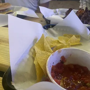 Chips And Salsa, Cheeseburger &amp; Hot Wings