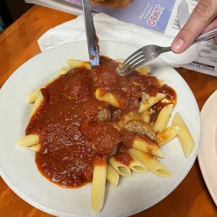 Kids Pasta W/ Tomato Sauce
