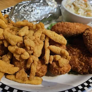 Seafood Combo (halibut, shrimp, scallops, clams)
