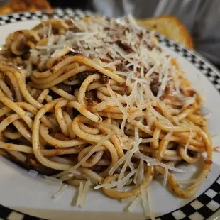 Spaghetti (with homestyle meat sauce)