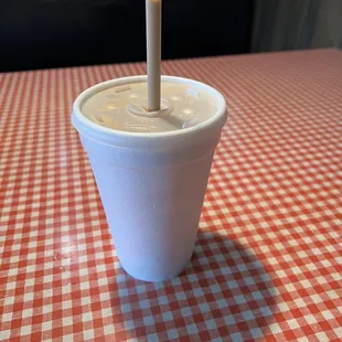 Medium chocolate malt. This is how served inside (no glass)