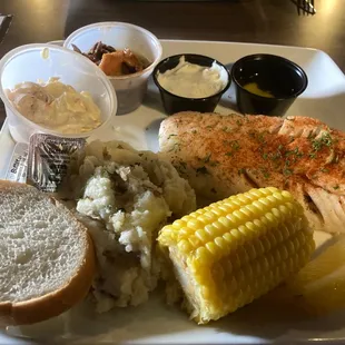 Baked cod Corn on the cob  Garlic mashed  Cole slaw  Apples and bread Coke slaw