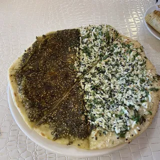 Flatbread (mana'eish)